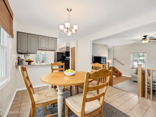 17630 67th Court, Tinley Park, IL 60477