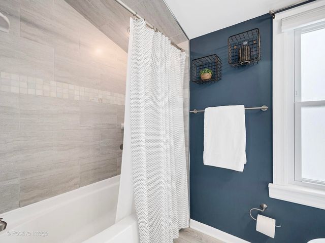 17630 67th Court, Tinley Park, IL 60477