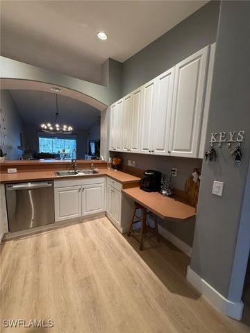 6215 Mandalay CIR 36, Naples, FL 34112