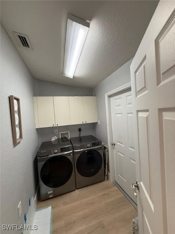 6215 Mandalay CIR 36, Naples, FL 34112