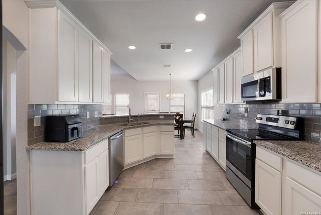 3639 clear cloud, New Braunfels, TX 78130