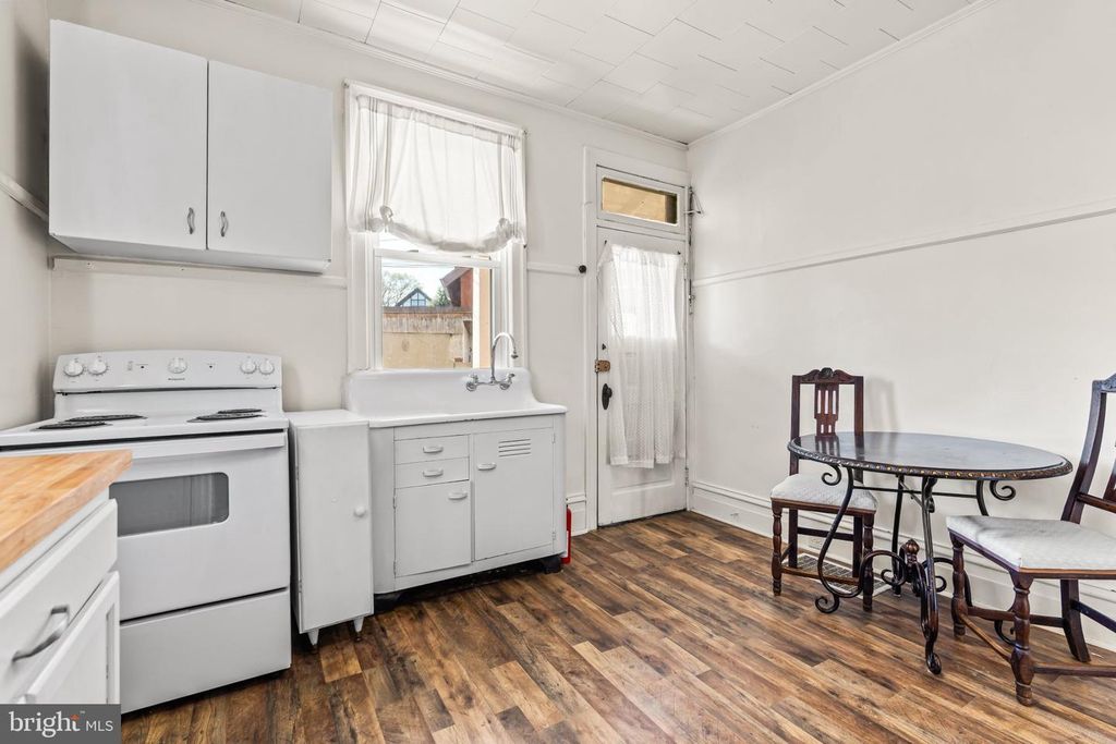 Image 14 of property listing at 836 HAMILTON BLVD, Hagerstown, MD 21742