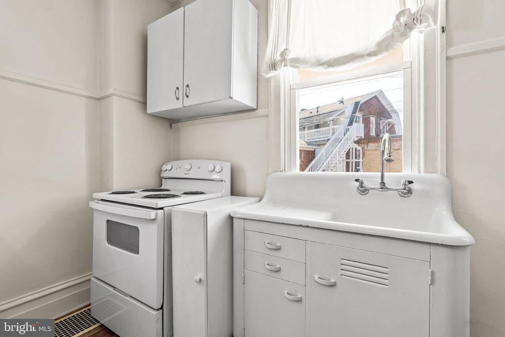 Image 15 of property listing at 836 HAMILTON BLVD, Hagerstown, MD 21742