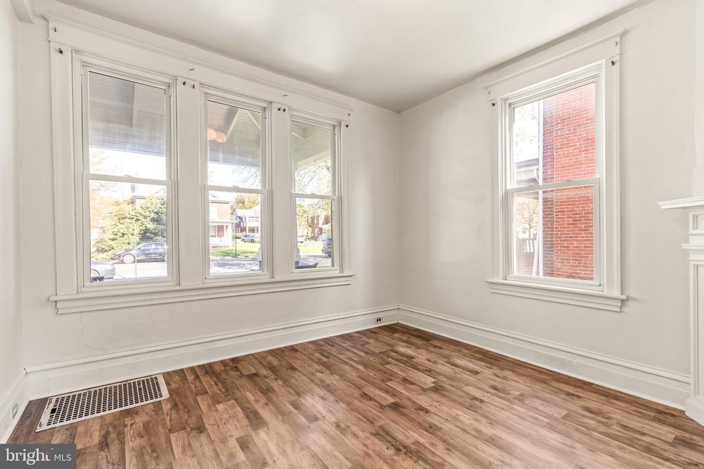 Image 20 of property listing at 836 HAMILTON BLVD, Hagerstown, MD 21742