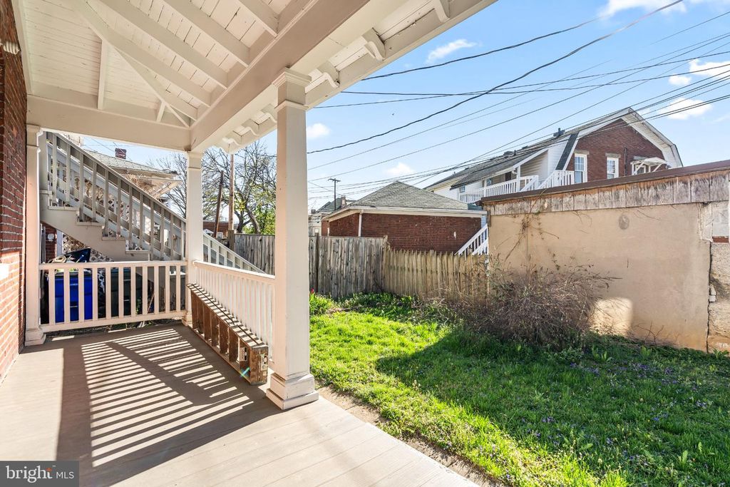 Image 3 of property listing at 836 HAMILTON BLVD, Hagerstown, MD 21742