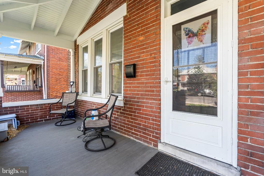 Image 7 of property listing at 836 HAMILTON BLVD, Hagerstown, MD 21742