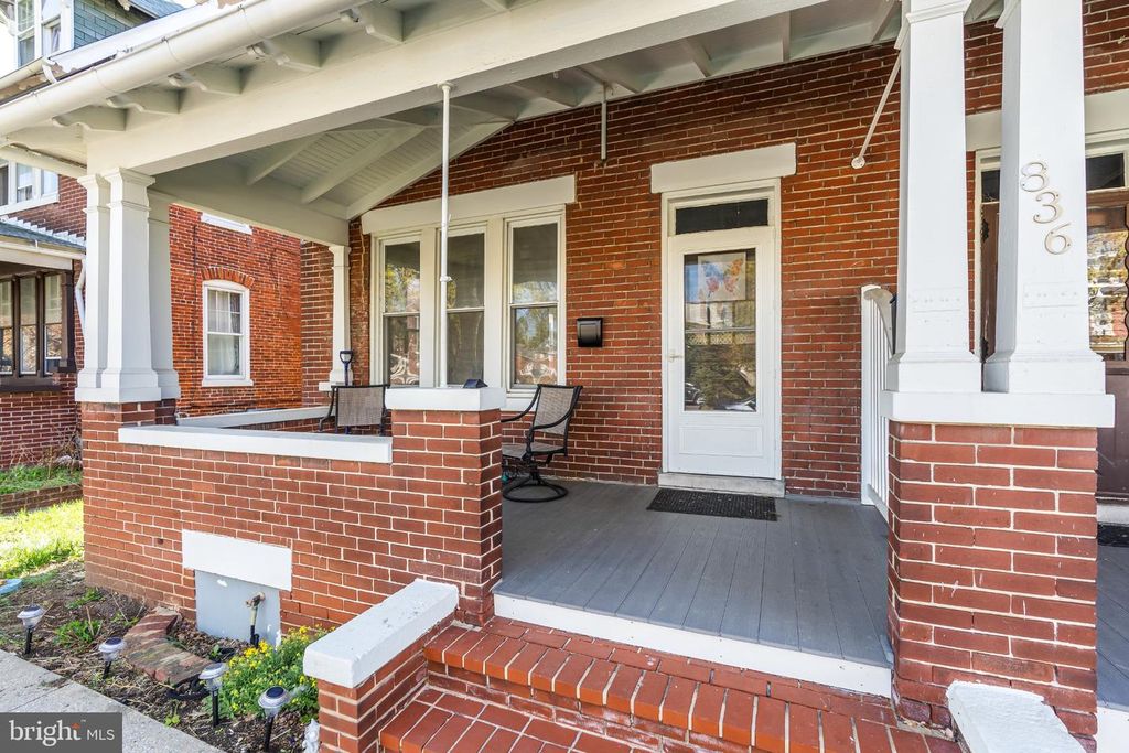 Image 8 of property listing at 836 HAMILTON BLVD, Hagerstown, MD 21742