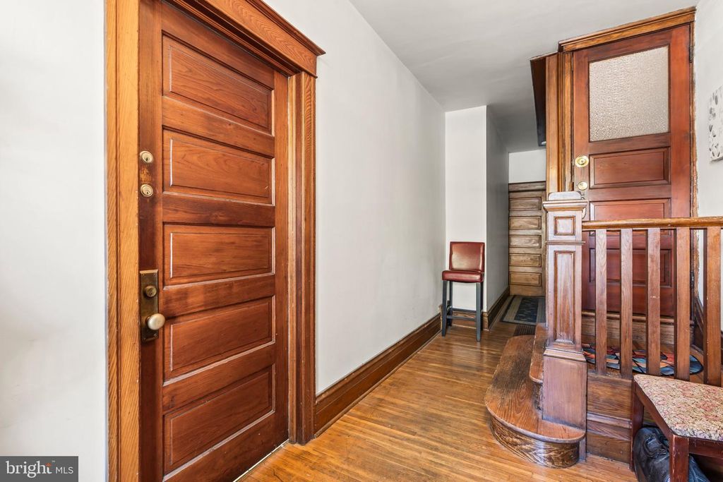 Image 9 of property listing at 836 HAMILTON BLVD, Hagerstown, MD 21742