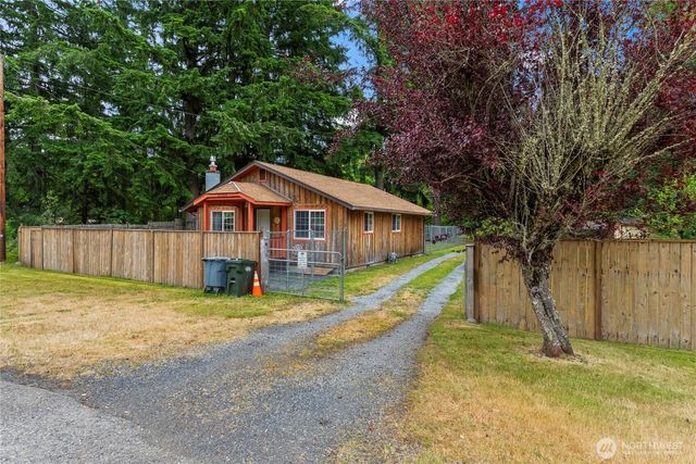 22204 State Route 706 E, Elbe, WA 98330
