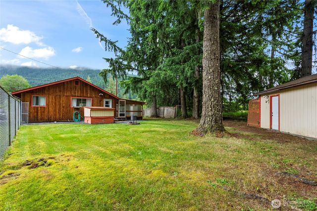 22204 State Route 706 E, Elbe, WA 98330