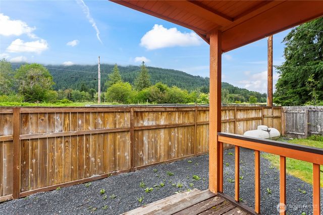 22204 State Route 706 E, Elbe, WA 98330