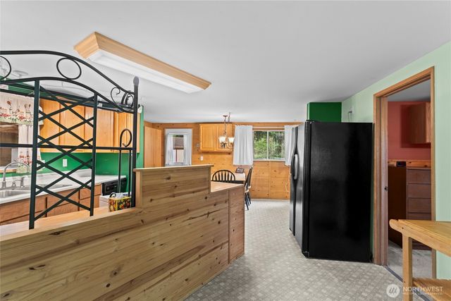 22204 State Route 706 E, Elbe, WA 98330