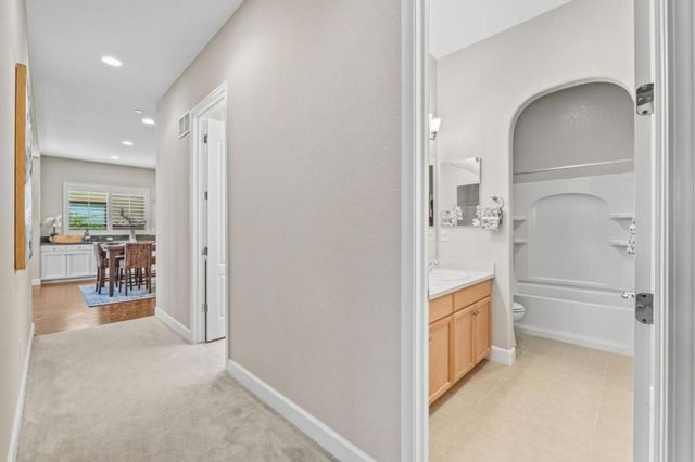 3716 Chiavari Way, Manteca, CA 95337