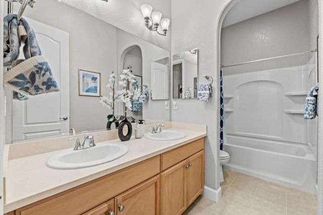 3716 Chiavari Way, Manteca, CA 95337