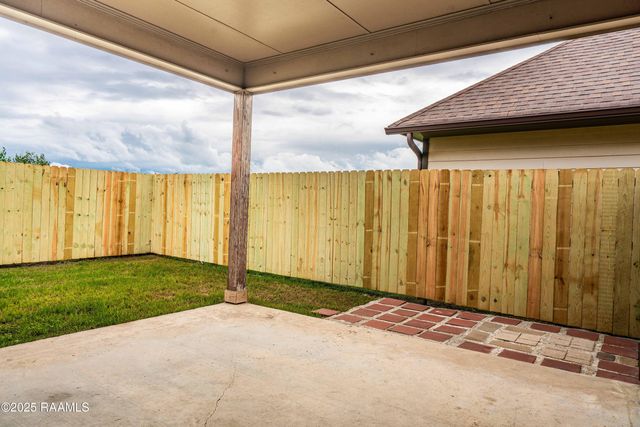 606 Highland View Drive, Youngsville, LA 70592