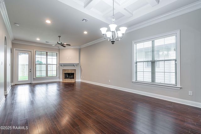 606 Highland View Drive, Youngsville, LA 70592