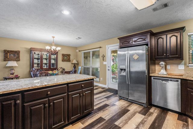 23 Northlake Circle, Conway, AR 72032
