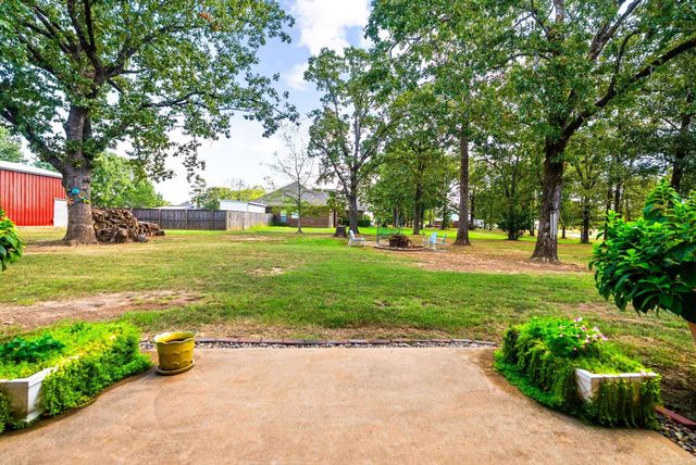 23 Northlake Circle, Conway, AR 72032
