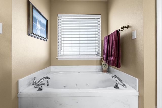 23 Northlake Circle, Conway, AR 72032