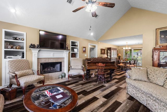 23 Northlake Circle, Conway, AR 72032