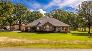 23 Northlake Circle, Conway, AR 72032