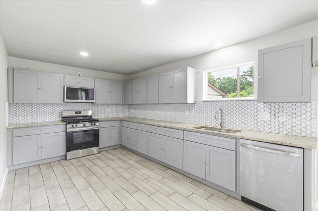 13634 Pyramid Drive, Farmers Branch, TX 75234