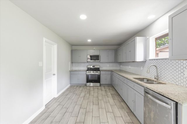 13634 Pyramid Drive, Farmers Branch, TX 75234