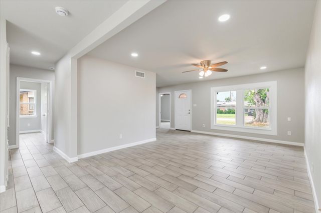 13634 Pyramid Drive, Farmers Branch, TX 75234