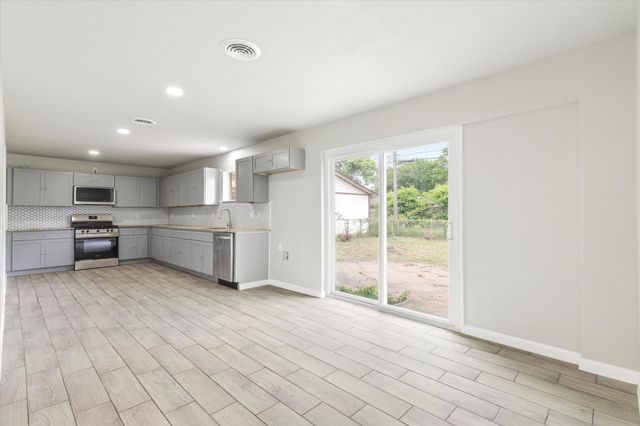 13634 Pyramid Drive, Farmers Branch, TX 75234