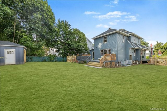 12 Risley Place, New Rochelle, NY 10801