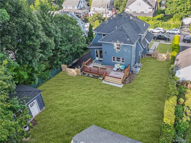 12 Risley Place, New Rochelle, NY 10801