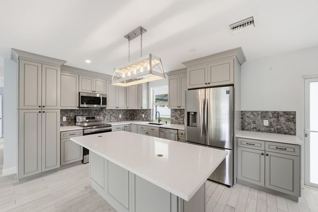 2120 NE 62nd Court, Fort Lauderdale, FL 33308