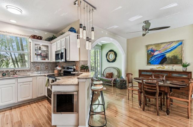 12472 COUNTRY WHITE CIRCLE, Tampa, FL 33635