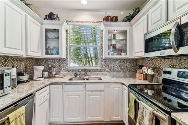 12472 COUNTRY WHITE CIRCLE, Tampa, FL 33635