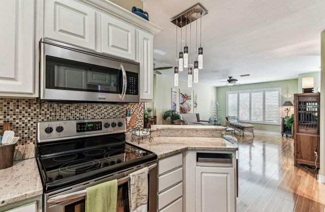 12472 COUNTRY WHITE CIRCLE, Tampa, FL 33635