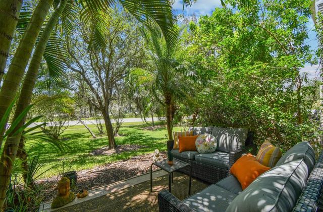 12472 COUNTRY WHITE CIRCLE, Tampa, FL 33635