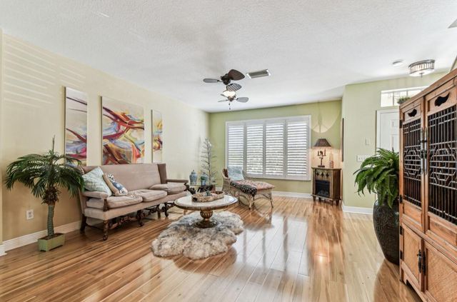 12472 COUNTRY WHITE CIRCLE, Tampa, FL 33635