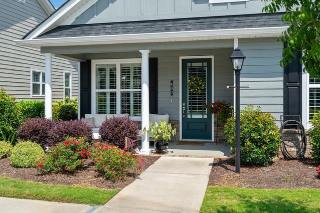 402 Pacer Lane, Dalton, GA 30721