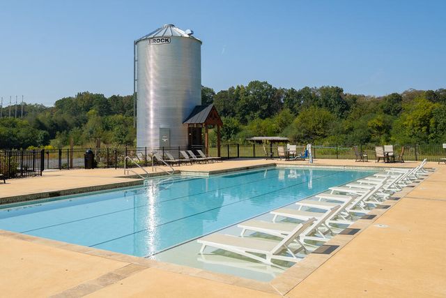402 Pacer Lane, Dalton, GA 30721