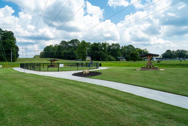 402 Pacer Lane, Dalton, GA 30721