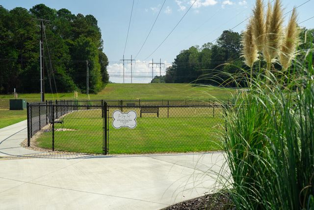402 Pacer Lane, Dalton, GA 30721