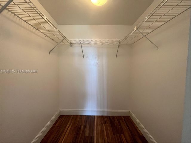 7820 S Colony Cir S 301, Tamarac, FL 33321