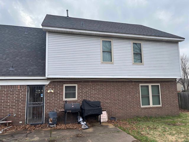 5136 BARKSHIRE DR, Memphis, TN 38141