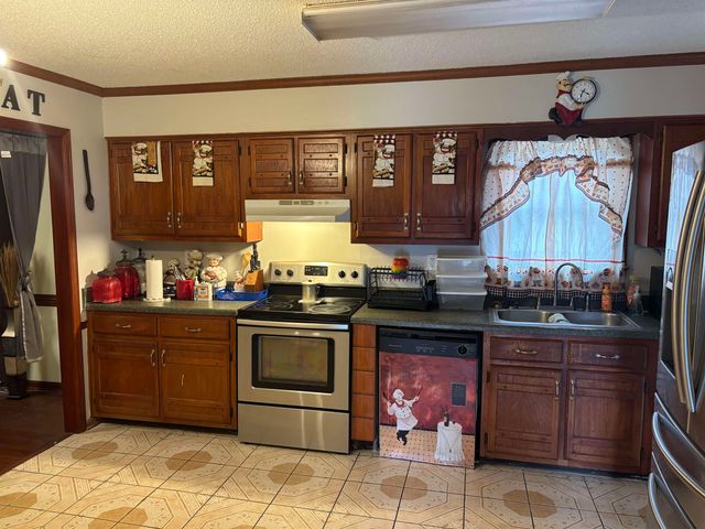 5136 BARKSHIRE DR, Memphis, TN 38141