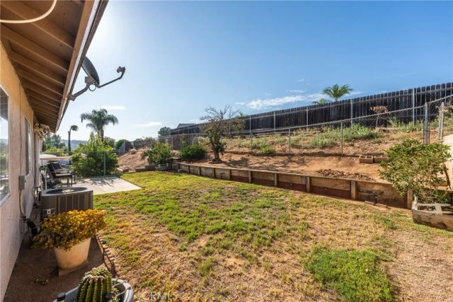 14407 Laurel Drive, Riverside, CA 92503