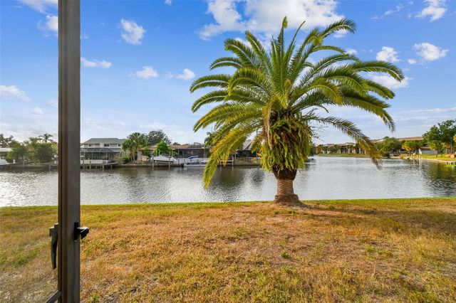 10444 SAINT TROPEZ PLACE, Tampa, FL 33615