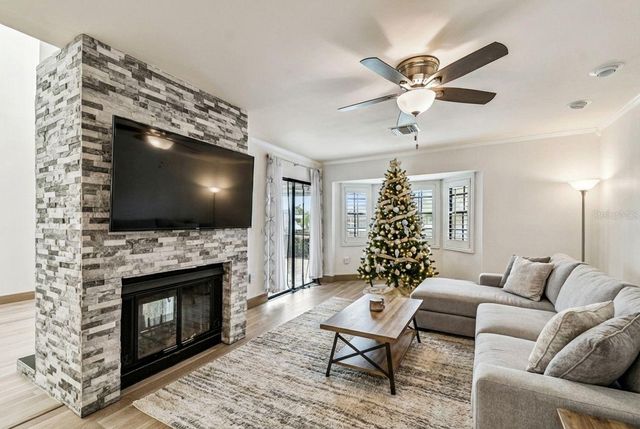 10444 SAINT TROPEZ PLACE, Tampa, FL 33615