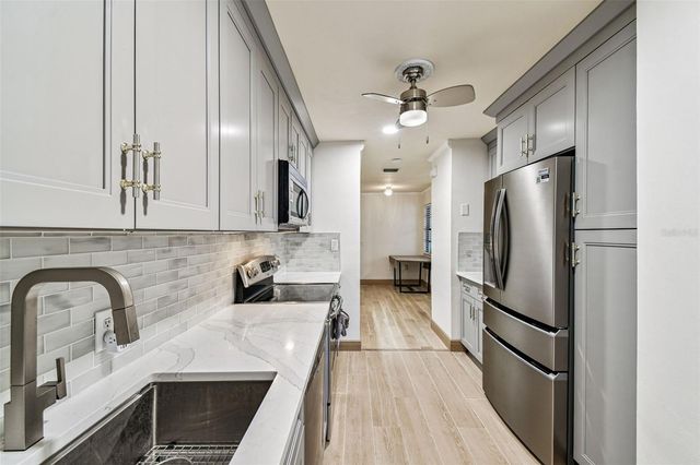 10444 SAINT TROPEZ PLACE, Tampa, FL 33615