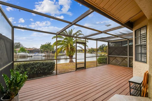 10444 SAINT TROPEZ PLACE, Tampa, FL 33615