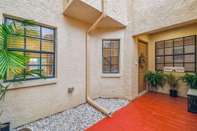 10444 SAINT TROPEZ PLACE, Tampa, FL 33615